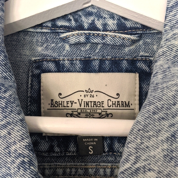 Custom Denim Jacket with 30 pins! - Picture 11 of 14